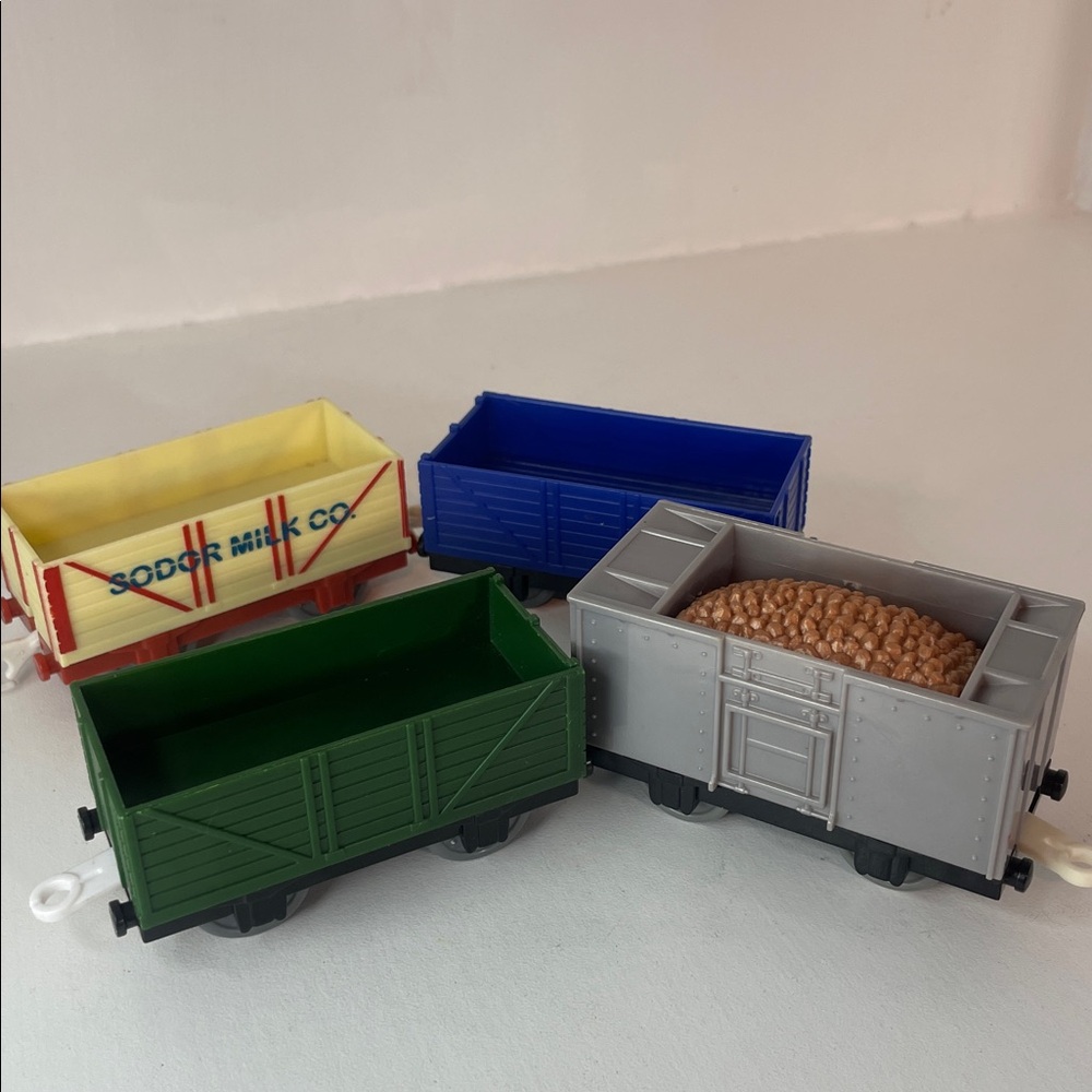 Thomas & Friends Trackmaster Train Cargo Freights Cars Set of 4
